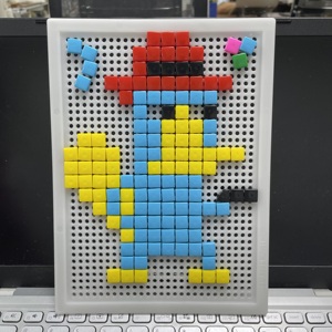 Plus de 700 pièces de jeu éducatif de pixel art sur planche à picots, blocs de construction créatifs DIY, jeu d'apprentissage pour enfants HALO OEM ODM - Product Image 5