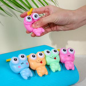 Nuovo Portachiavi Kawaii a Forma di Rana con Occhi Saltellanti da 11cm, Giocattolo Antistress in Gomma per Bambini e Adulti - Product Image 2