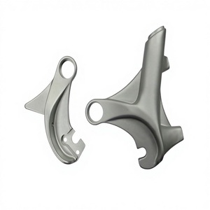 Kit de patte de dérailleur en aluminium forgé sur mesure avec compatibilité multi-tailles et certification CE pour la protection des cadres de VTT, de vélos de route et de vélos de banlieue - Product Image 3