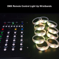 Bracelets LED en silicone souple personnalisés pour la décoration de fête, avec télécommande DMX pour événements et concerts