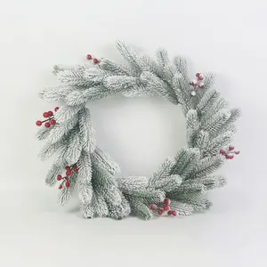 流行的新设计批发装饰品塑料圣诞花环