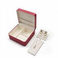 SSeeSY Factory Outlet Vente Flash Coffret de Rangement Rectangulaire en Cuir PU Tendance pour Bijoux : Bagues, Colliers, Pendentifs et Bracelets