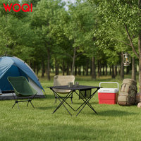 Table pliante moderne en aluminium WOQI avec poche latérale, mobilier d'extérieur portable pour le camping et les pique-niques