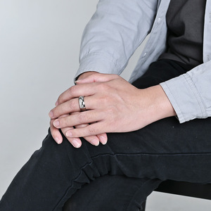 Anillos unisex de acero de titanio con diseño hexagonal y piedras engastadas, joyería de regalo para hombres y mujeres, acero inoxidable K R995 - Product Image 2
