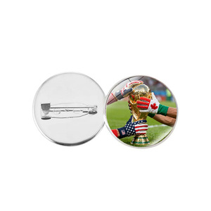 2026 EE. UU. Canadá México para el Trofeo Jules Broche Pin Accesorio de Mercancía para Aficionados al Fútbol Electrochapado Pequeño - Product Image 2