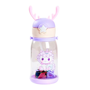 Bouteille d'eau portable en plastique transparent sans BPA de 600 ml avec paille, design mignon, pour bébé fille - Product Image 1