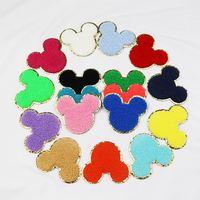 Usine personnalisée bas prix dessin animé lunettes de soleil divers modèles petite marguerite patte de chien brodé Chenille Patch