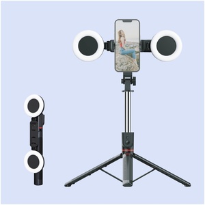 Trépied de téléphone sans fil réglable compatible BT avec anneau lumineux LED, support de bureau antidérapant 4-en-1, perche à <span class=keywords><strong>selfie</strong></span> pour TikTok et diffusion en direct - Product Image 6