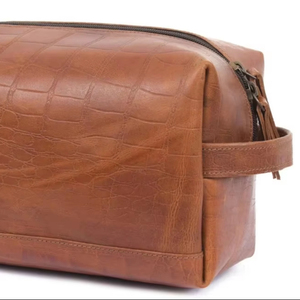 Trousse de Toilette en Cuir Premium pour Hommes, Organisateur de Voyage Durable, Trousse de Rasage et Cosmétiques avec Fermeture Éclair, Design Élégant - Product Image 1