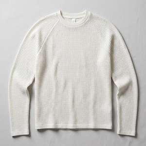 Haut thermique gaufré 300 GSM pour femme, coupe ample, manches raglan, blanc, style streetwear, avec logo personnalisé - Product Image 3