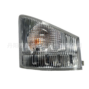 Feux de coin et clignotants Isuzu 700P XT – Pièces de rechange neuves pour camion - Product Image 2