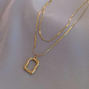 حار بيع تصميم 18k الذهب تصفيح التيتانيوم الصلب الجوف ساحة قلادة قلادة مستطيل قلادة قلادة - Product Image 4