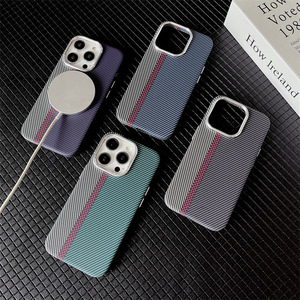 ウォータースティックカーボンファイバーパターン耐傷防止超薄型落下防止電話ケース<span class=keywords><strong>Iphone</strong></span> 15 Pro 14 13 12 16 Pro Max用 - Product Image 4