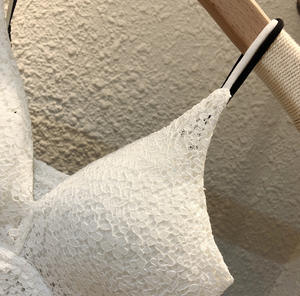 ลูกไม้ฝรั่งเศสในห่อหน้าอกด้านนอกที่จะสวมใส่เสื้อเชือกแขวนคอสั้นระบายอากาศที่แผ่นบนหน้าอกขายส่ง - Product Image 5