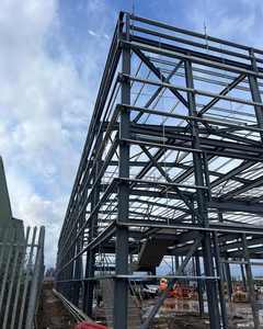 Marco de portal Doncaster completo del proyecto 2025 con entresuelo, eje de elevación y escaleras - Product Image 2