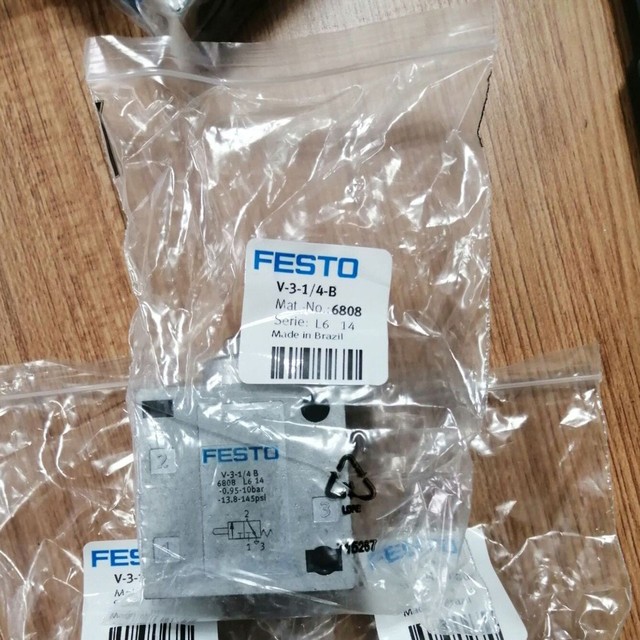 PLC V-3-1/4-B 6808 Direct Acting Round New One Free Shipping V31/4B Warranty Product