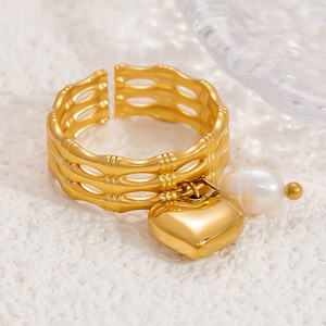 แหวนทองรูปหัวใจประดับมุกสำหรับผู้หญิง ชุดเครื่องประดับสำหรับใส่ทุกวัน พร้อมมุกน้ำจืดและดีไซน์จี้รูปหัวใจ - Product Image 2