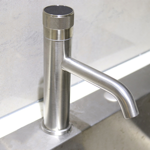 Morden Single-Hole Modern Bathroom Basin Faucet 304 Stainless Steel 360 Degree Rotating Water Tap for Kitchen - Product Image 4