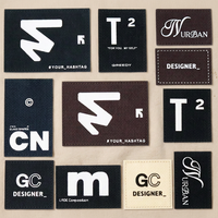Étiquettes tissées personnalisées OEM en gros, en tissu damassé haute densité et satin, avec logo de marque, pour vêtements et chapeaux