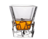 Ensemble de verres en cristal européen - Convient pour une utilisation domestique, verres à vin, verres à whisky, grands verres à bière, ensembles de verres à spiritueux