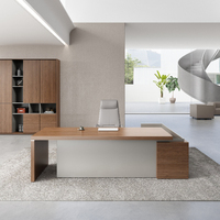 Bureau de direction moderne en forme de L avec gestion des câbles et tiroir verrouillable, table durable pour bureau commercial