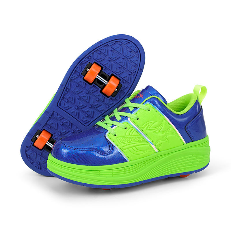 Adjustable Straight LED Light Kids Rollerskate Shoes in Stock