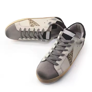 Sneakers da <span class=keywords><strong>Donna</strong></span> Super Star Stile Walking Vintage in Pelle con Talloncino Glitter Oro e Marrone Effetto Usato - Product Image 3