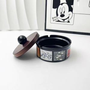 Cendrier de bureau rond en céramique de style français vintage, luxe léger, motif floral et oiseaux, avec couvercle anti-poussière, décoratif haut de gamme - Product Image 1