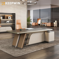 Alibaba Foshan mobilier de bureau usine moderne en forme de L pour patron ordinateur Table de direction en bois