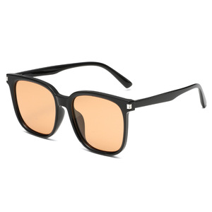 <span class=keywords><strong>Pas</strong></span> <span class=keywords><strong>cher</strong></span> Prix Usine Direct Anti-uv Carré Grand Cadre Lunettes <span class=keywords><strong>de</strong></span> <span class=keywords><strong>Soleil</strong></span> <span class=keywords><strong>de</strong></span> Haute Qualité TR90 Lunettes <span class=keywords><strong>de</strong></span> <span class=keywords><strong>Soleil</strong></span> Polarisées Femmes Hommes - Product Image 1