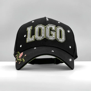 Casquette de baseball Muratravis en daim noir de qualité G5 avec logo personnalisé brodé, doublure en satin et strass, vente en gros - Product Image 1