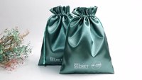 Fabricant OEM Odm Pochette de luxe en satin de soie personnalisée Sacs cadeaux à cordon avec ruban