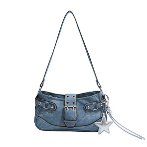 Bolso de Mano Tipo Satchel de PU para Mujer, Cierre con Broche, Adorno de Estrella, Correa de Hombro, Patrón Saffiano, Capacidad de 1L, Estilo Moto, para Uso Diario - Product Image 4