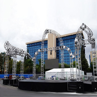 Système de scène événementielle extérieure sans concert, avec structure de treillis de scène et supports de toit de podium mobiles réglables en aluminium