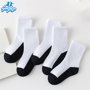 Calcetines de bebé con protección solar de alta eficiencia que bloquean los rayos UV para una exposición al sol segura y agradable al aire libre - Product Image 6