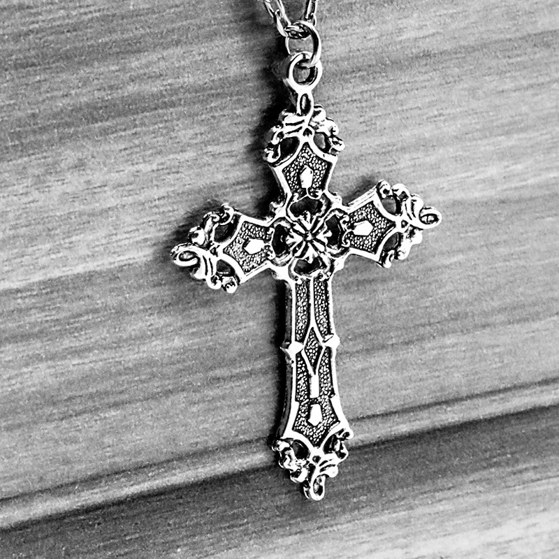 Vintage Cross Pendant Necklace - Gothic Jewelry for Women