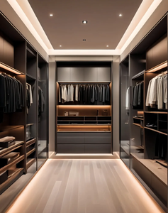 Armadio Guardaroba Personalizzato con Ante in Legno e Vetro, Illuminazione a LED, Stile Shaker, in MDF e Compensato CARB P2 per Camera da Letto Principale (USA) - Product Image 1