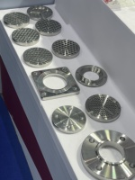 Fabricant sur mesure de brides forgées en acier inoxydable de grand diamètre, brides en acier 316 304L pour l'industrie pétrolière et gazière