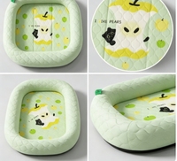 Coussin pour animaux de compagnie en soie glacée matelassé à motif pomme, doux, confortable et lavable, pour chat et chien, idéal pour la détente en intérieur