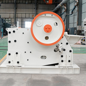 Concasseur à mâchoires à chambre en V de grande capacité 350 t/h, version européenne haute efficacité, avec taille de granulométrie maximale pour l'exploitation minière - Product Image 1