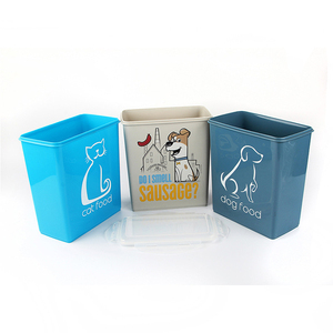 2.5kg Pet food container Plastic Dog Treat and Food Storage Barrel