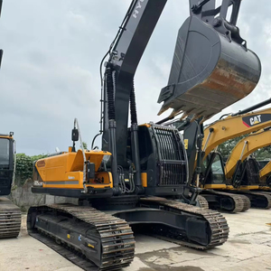 Excavatrice sur chenilles Hyundai 305LC-9S d'occasion de haute qualité, 30 tonnes, fiable pour les travaux de construction lourde et la démolition - Product Image 1