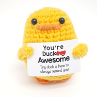 Wowei Poupée Canard Jaune au Crochet Fait Main avec Cœur, Figurine et Jouet de Soutien Énergétique pour la Décoration Intérieure et les Cadeaux