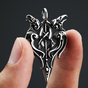 Collier Pendentif Double Corbeau Viking Odin en Acier Inoxydable Rétro Américain Européen pour Homme, Bijou Tendance, Idéal Cadeau - Product Image 4