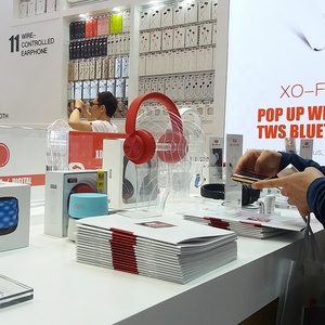 RECHI Custom Design and Manufacture Countertop Acrylic <strong>Headphone</strong> Display <strong>Stand</strong> Retail Merchandising Display Rack for <strong>Headphone</strong> - Product Image 6