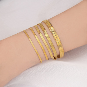 Женский браслет-цепочка из нержавеющей стали - Product Image 3