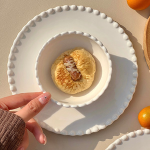 Assiette en céramique blanche à bordure perlée, 7,5 pouces, plat à dessert, plat à gâteau, passe au micro-ondes, passe au lave-vaisselle, vaisselle occidentale ronde - Product Image 2