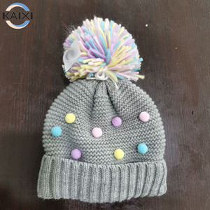 Chapeau en tricot de fête de noël festif coloré petites boules dessin animé <span class=keywords><strong>famille</strong></span> correspondant bonnet pour sport tenue décontracté - Product Image 4