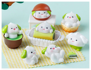 Vente en gros de figurines de chien à dessert en résine Kawaii, matcha, sculpture, jouet miniature, décoration de jardin de luxe, ornement de Noël - Product Image 4