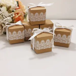 Forniture di nozze europee di carta Kraft di nozze scatola di caramelle di cartone di pizzo bianco nastro di consegna prezzo competitivo regalo di carta dura